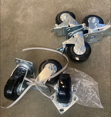 Garagenarbeitsplatz Metallschließfach mit Schubladen und Lagerteilen